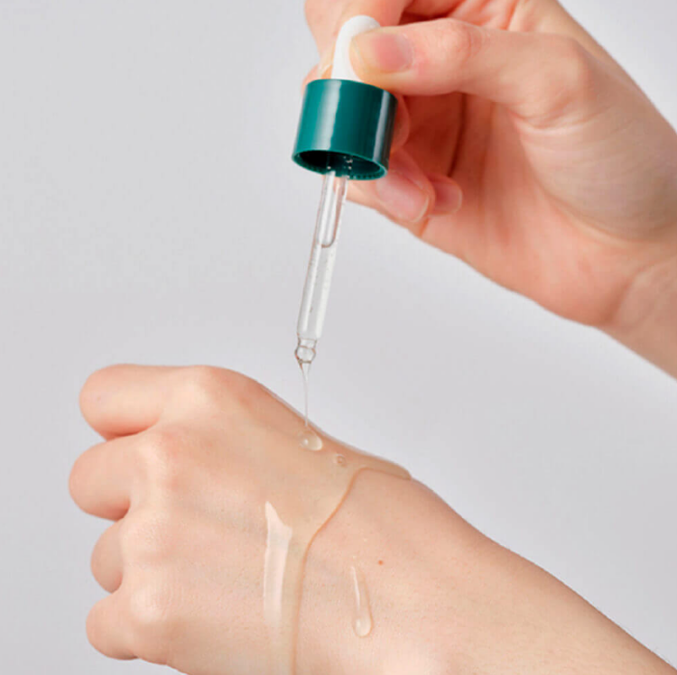 ROUND LAB, Ампула с экстрактами сосны и центеллы для проблемной кожи, 30мл,Pine Calming Cica Ampoule