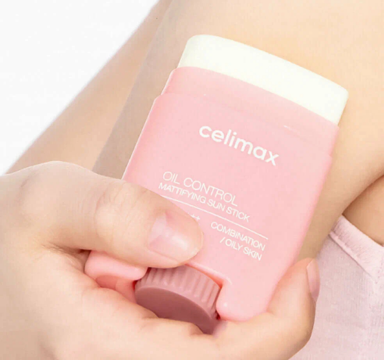 CELIMAX, Солнцезащитный матирующий стик, 19 гр, Oil Control Mattifying Sun Stick SPF50+ PA++++ 