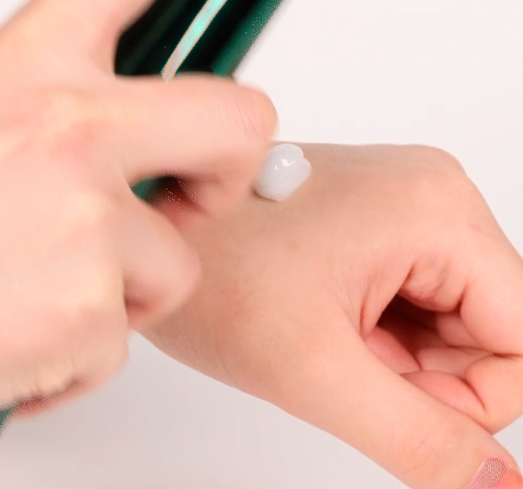 VT COSMETICS, Бустер-сыворотка с микроиглами длячувствительной кожи, 50 мл, Pro Cica Reedle Shot 100