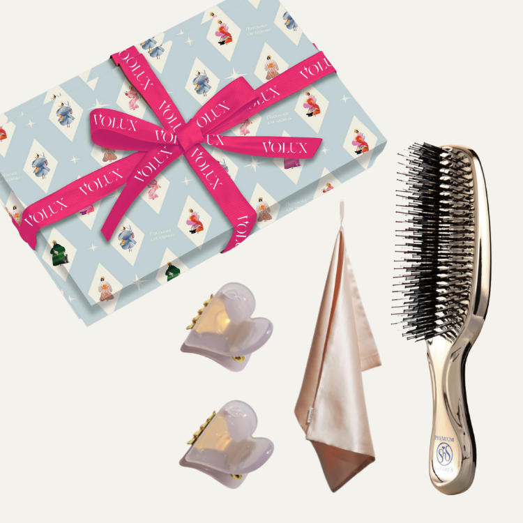 Расческа мечты, крабики и шелковое полотенце - для бережной заботы о волосах.