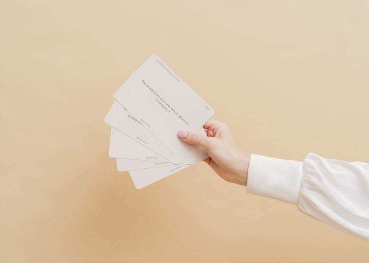 SPIRIT OF INSIGHT, 100 вопросов для влюблённых. Бархатная коллекция 18+, карты 100 шт